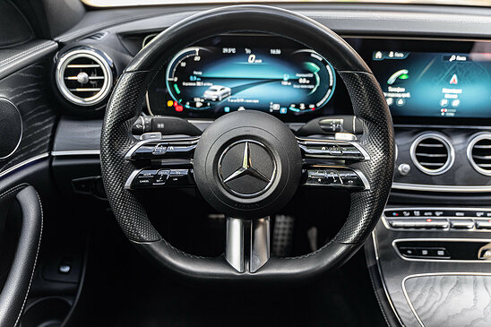 Mercedes-Benz E-класс E 220d 2.0 4MATIC 9G-Tronic (194 л.с.) Premium