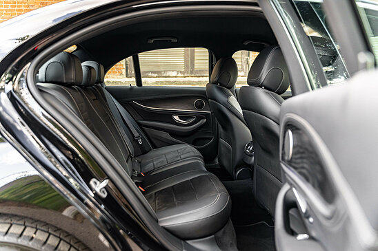 Mercedes-Benz E-класс E 220d 2.0 4MATIC 9G-Tronic (194 л.с.) Premium