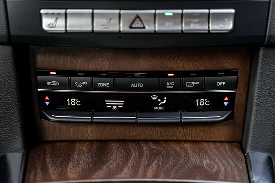 Mercedes-Benz E-класс E 300 3.5 4MATIC 7G-Tronic (249 л.с.) Особая серия