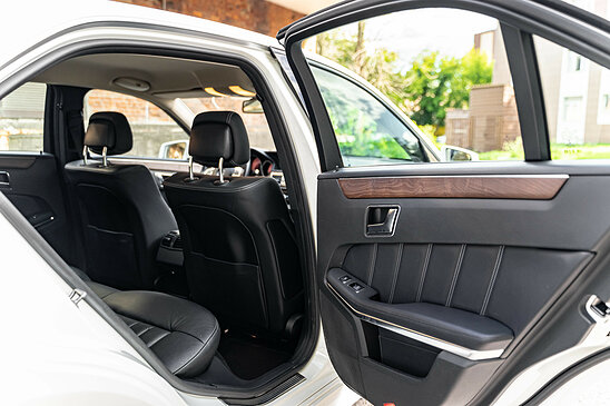 Mercedes-Benz E-класс E 300 3.5 4MATIC 7G-Tronic (249 л.с.) Особая серия