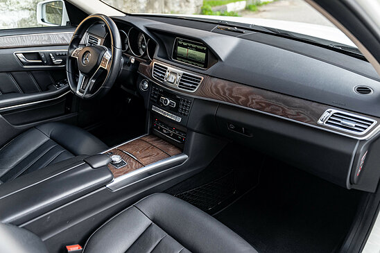 Mercedes-Benz E-класс E 300 3.5 4MATIC 7G-Tronic (249 л.с.) Особая серия