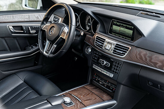Mercedes-Benz E-класс E 300 3.5 4MATIC 7G-Tronic (249 л.с.) Особая серия