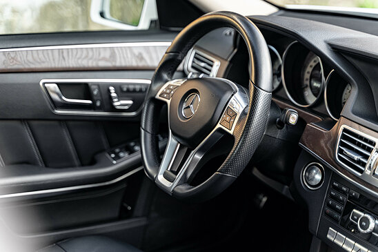 Mercedes-Benz E-класс E 300 3.5 4MATIC 7G-Tronic (249 л.с.) Особая серия