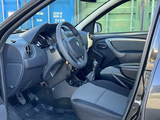 Renault Duster 1.6 4WD MT (114 л.с.) Expression