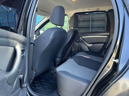 Renault Duster 1.6 4WD MT (114 л.с.) Expression