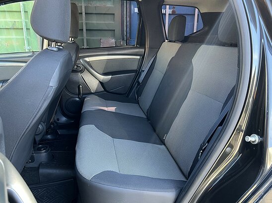 Renault Duster 1.6 4WD MT (114 л.с.) Expression