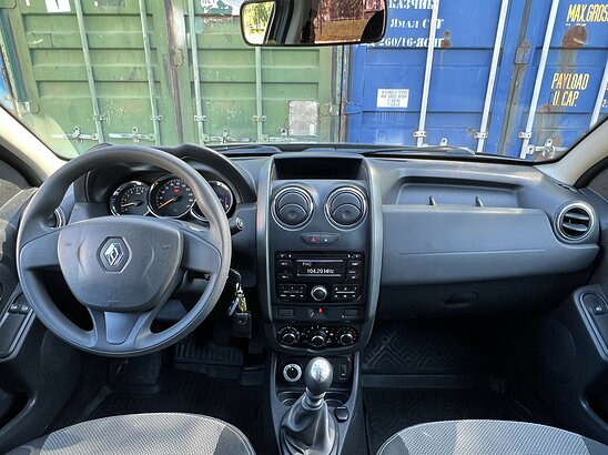 Renault Duster 1.6 4WD MT (114 л.с.) Expression