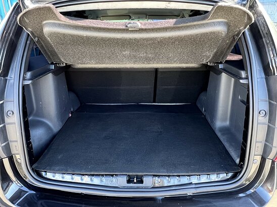 Renault Duster 1.6 4WD MT (114 л.с.) Expression