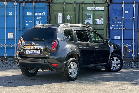Renault Duster 1.6 4WD MT (114 л.с.) Expression