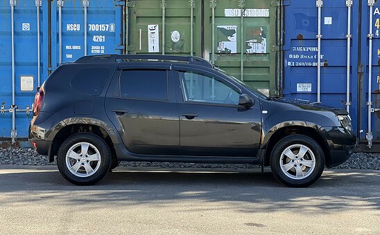 Renault Duster 1.6 4WD MT (114 л.с.) Expression