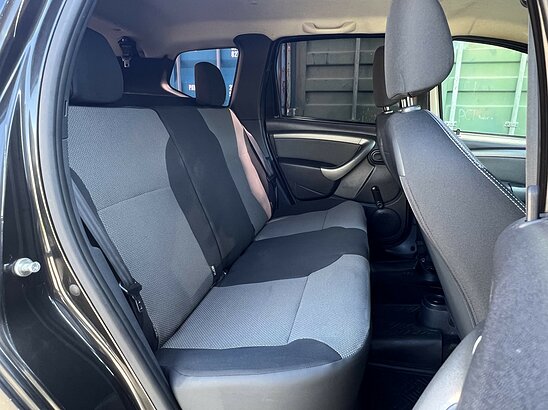 Renault Duster 1.6 4WD MT (114 л.с.) Expression