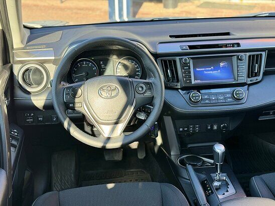Toyota RAV4 2.0 4WD CVT (146 л.с.) Comfort