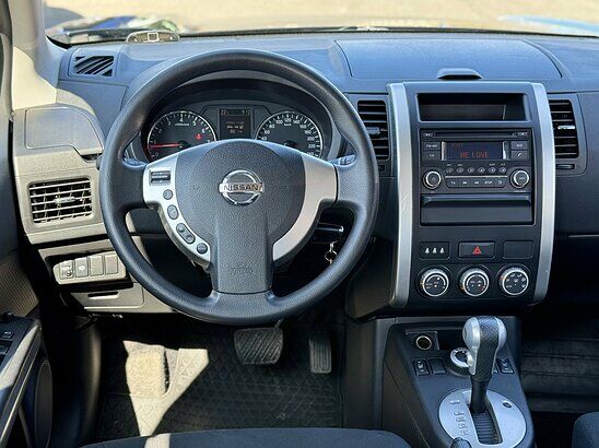 Nissan X-Trail 2.0 4WD CVT (141 л.с.) XE
