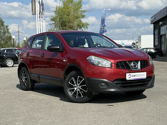 Nissan Qashqai 2.0 4WD CVT (141 л.с.) XE