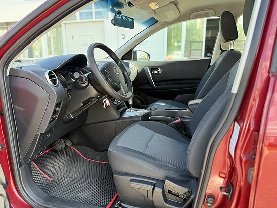 Nissan Qashqai 2.0 4WD CVT (141 л.с.) XE