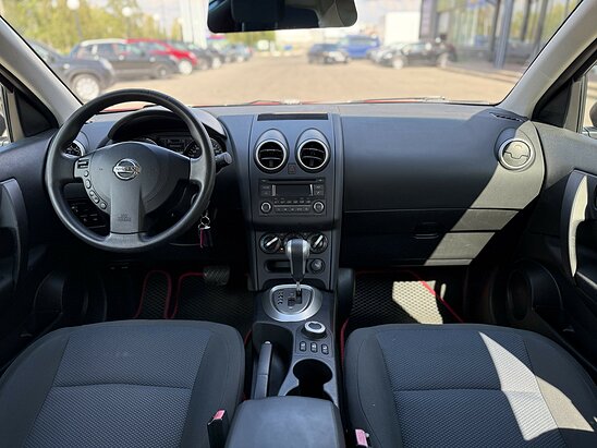 Nissan Qashqai 2.0 4WD CVT (141 л.с.) XE