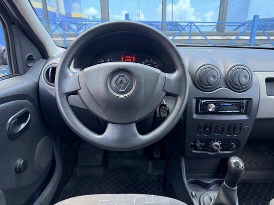 Renault Logan 1.4 MT (75 л.с.) Authentique