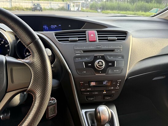 Honda Civic 1.8 MT (142 л.с.) Lifestyle