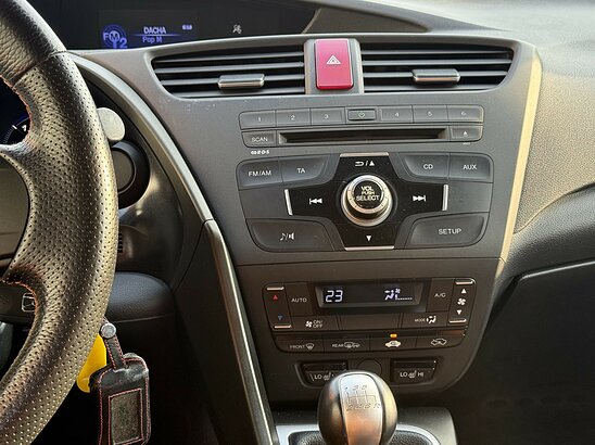 Honda Civic 1.8 MT (142 л.с.) Lifestyle