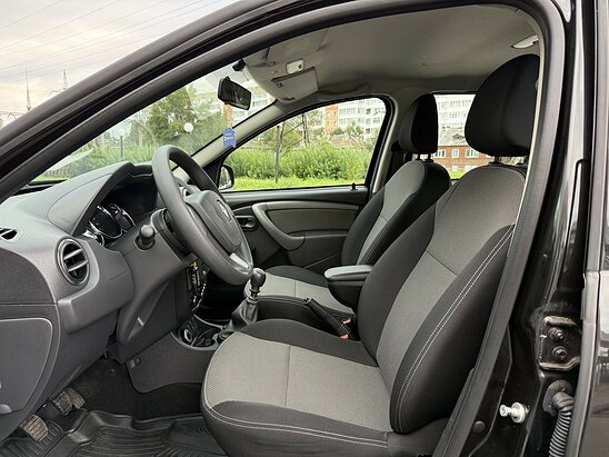 Renault Duster 1.6 4WD MT (114 л.с.) Expression