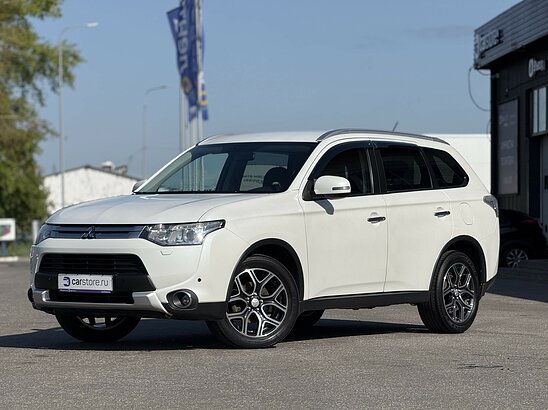 Mitsubishi Outlander 2.4 4WD CVT (167 л.с.) Ultimate