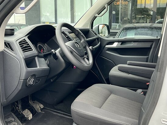 Volkswagen Caravelle 2.0 TDI MT (150 л.с.)