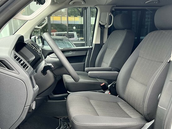 Volkswagen Caravelle 2.0 TDI MT (150 л.с.)