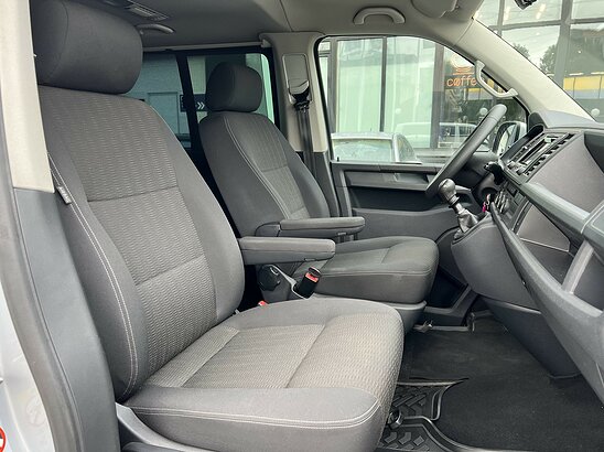 Volkswagen Caravelle 2.0 TDI MT (150 л.с.)