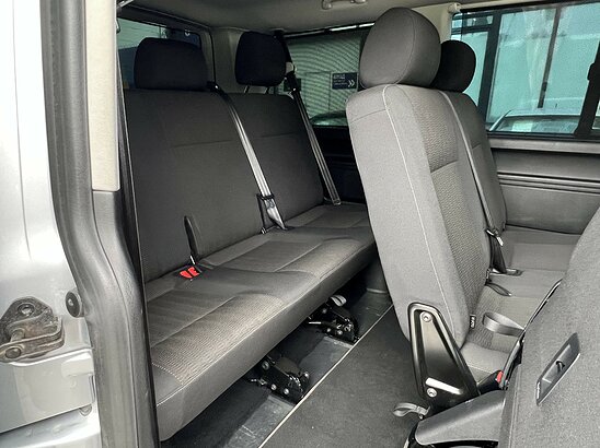 Volkswagen Caravelle 2.0 TDI MT (150 л.с.)
