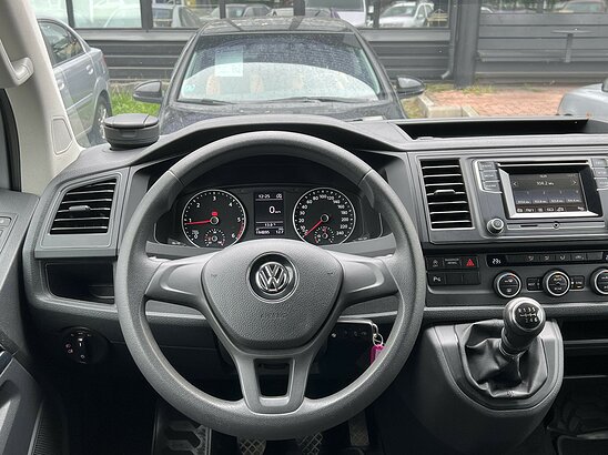 Volkswagen Caravelle 2.0 TDI MT (150 л.с.)