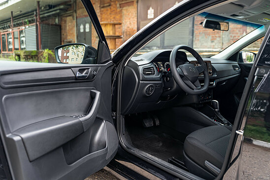 Volkswagen Polo 1.6 MPI AT (110 л.с.) Respect