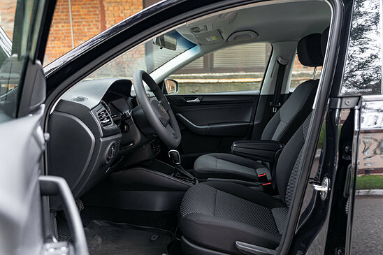 Volkswagen Polo 1.6 MPI AT (110 л.с.) Respect