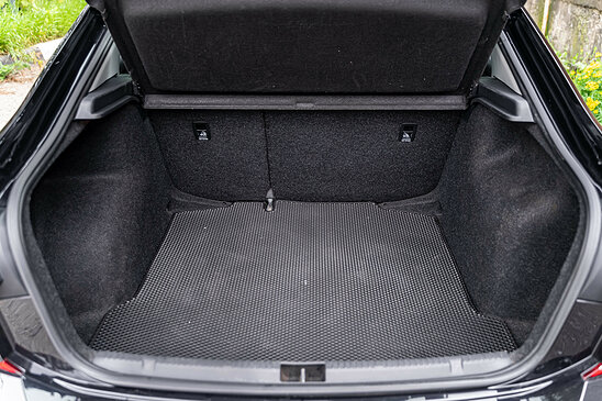 Volkswagen Polo 1.6 MPI AT (110 л.с.) Respect