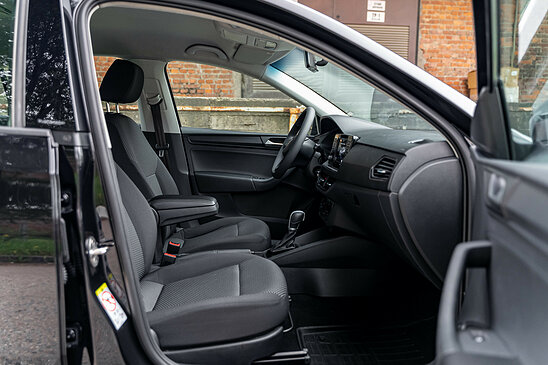 Volkswagen Polo 1.6 MPI AT (110 л.с.) Respect