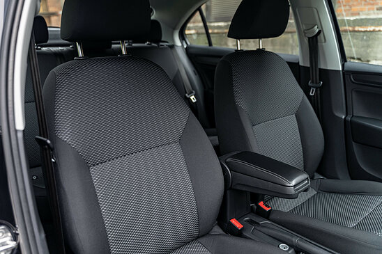 Volkswagen Polo 1.6 MPI AT (110 л.с.) Respect