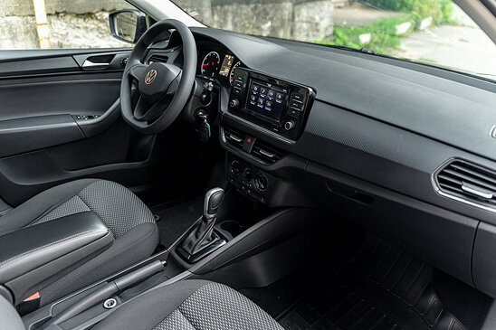 Volkswagen Polo 1.6 MPI AT (110 л.с.) Respect