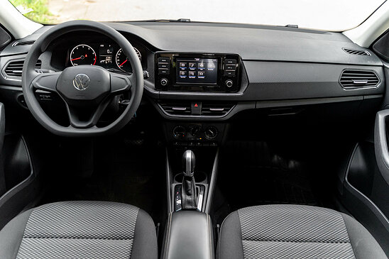 Volkswagen Polo 1.6 MPI AT (110 л.с.) Respect