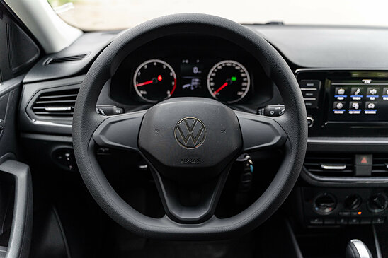 Volkswagen Polo 1.6 MPI AT (110 л.с.) Respect