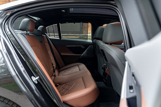 BMW 5 серия 530i 2.0 xDrive Steptronic (258 л.с.)