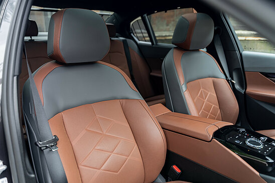 BMW 5 серия 530i 2.0 xDrive Steptronic (258 л.с.)