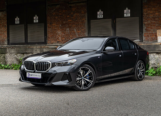 BMW 5 серия 530i 2.0 xDrive Steptronic (258 л.с.)