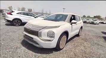 Mitsubishi Outlander 2.5 4WD CVT (184 л.с.)