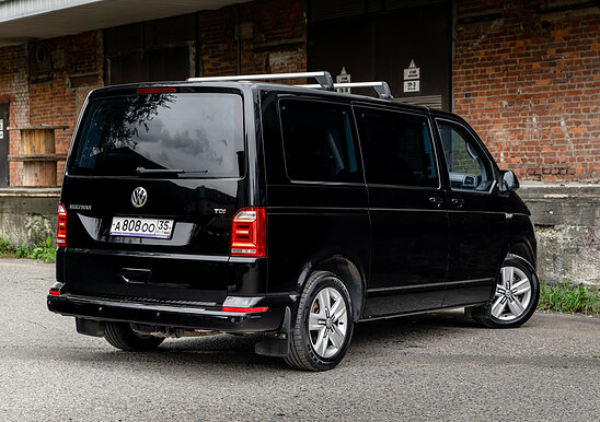 Volkswagen Multivan 2.0 TDI DSG (180 л.с.) Comfortline