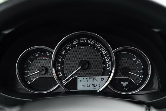 Toyota Corolla 1.6 CVT (122 л.с.) Style Plus