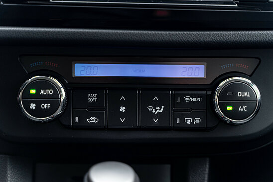 Toyota Corolla 1.6 CVT (122 л.с.) Style Plus