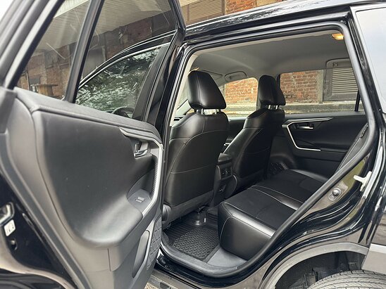 Toyota RAV4 2.5 4WD AT (199 л.с.) Комфорт