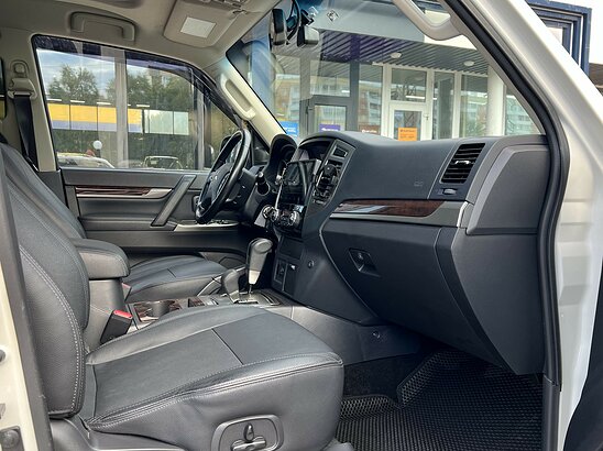 Mitsubishi Pajero 3.0 AT (178 л.с.) GLS