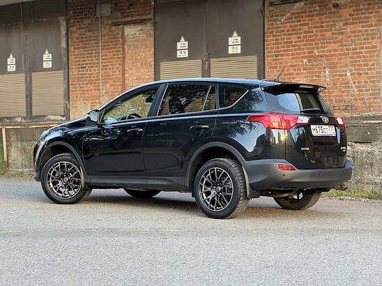 Toyota RAV4 2.0 4WD CVT (146 л.с.) Standard