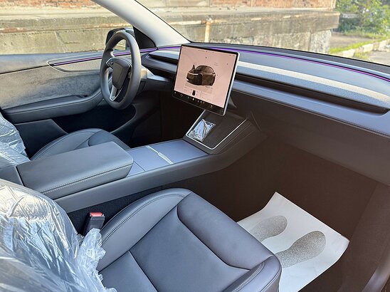 Tesla Model Y Long Range AWD