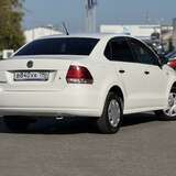 Volkswagen Polo 1.6 MPI MT (105 л.с.)